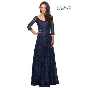 LA Femme Lace A-line Maxi Dress with Sweetheart Neckline